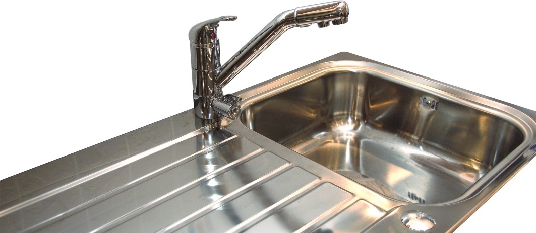 Scale-free sink with soft water